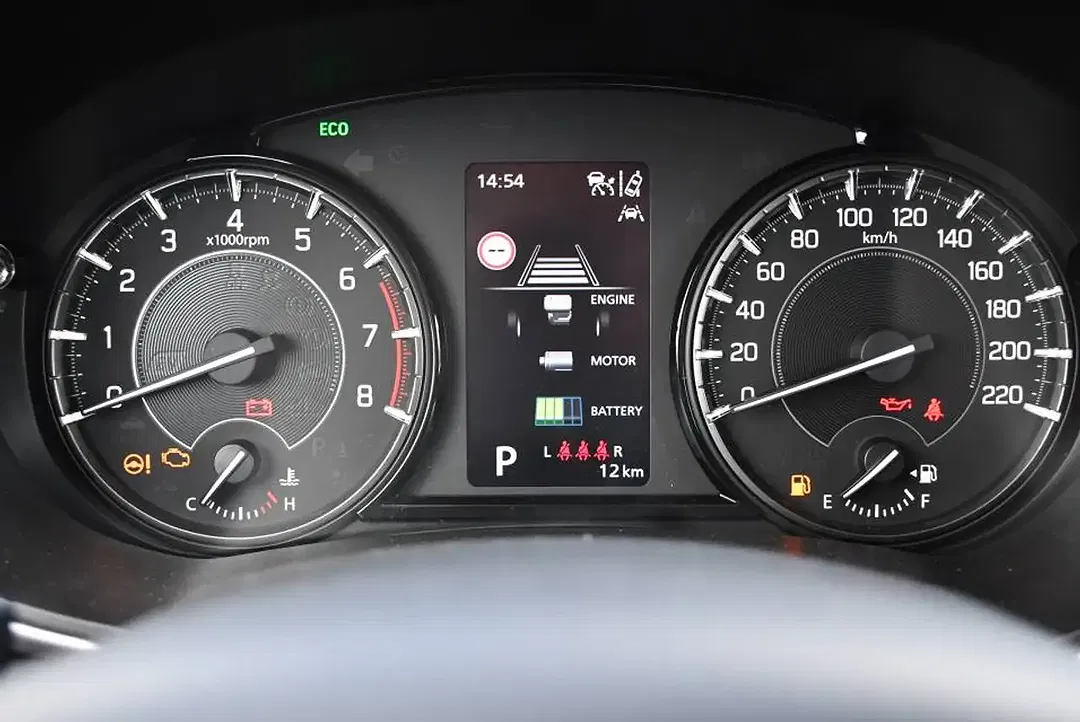 Suzuki Vitara - Thumbnail 11
