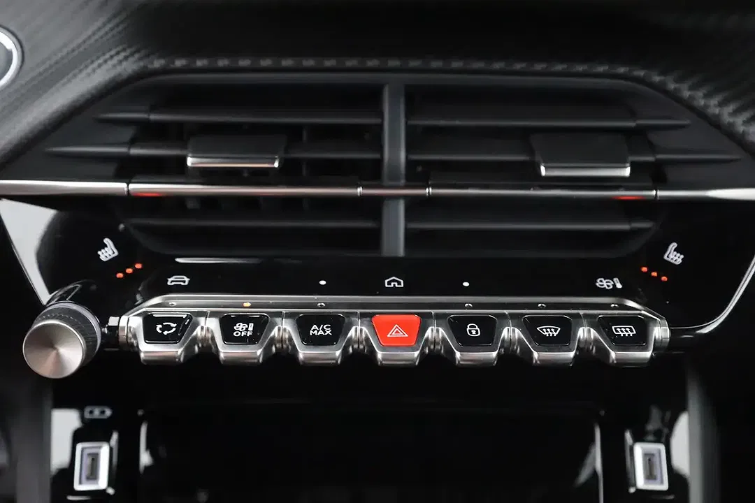 Peugeot 2008 - Thumbnail 11