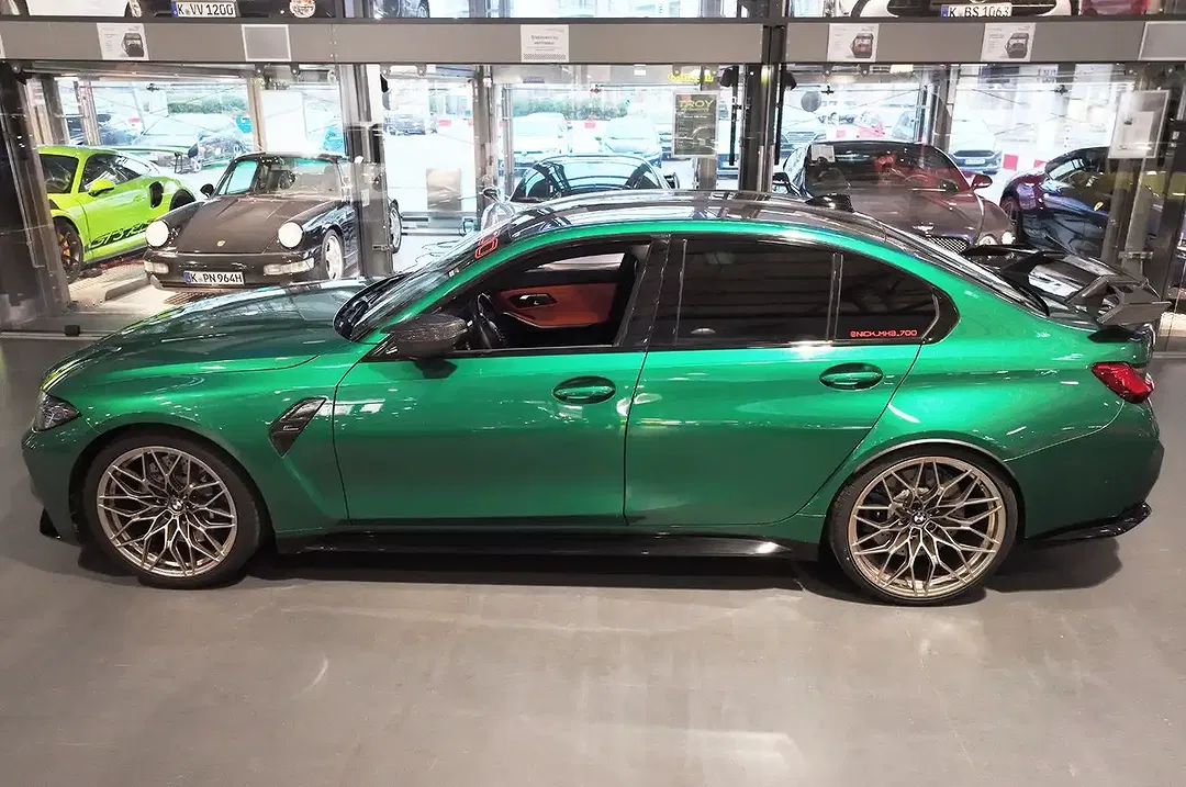 BMW M3 - Thumbnail 5