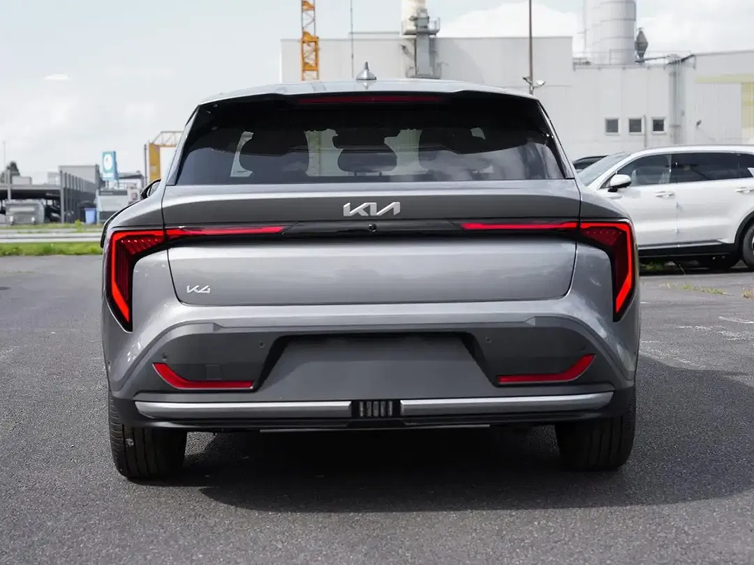 Kia K4 - Thumbnail 4
