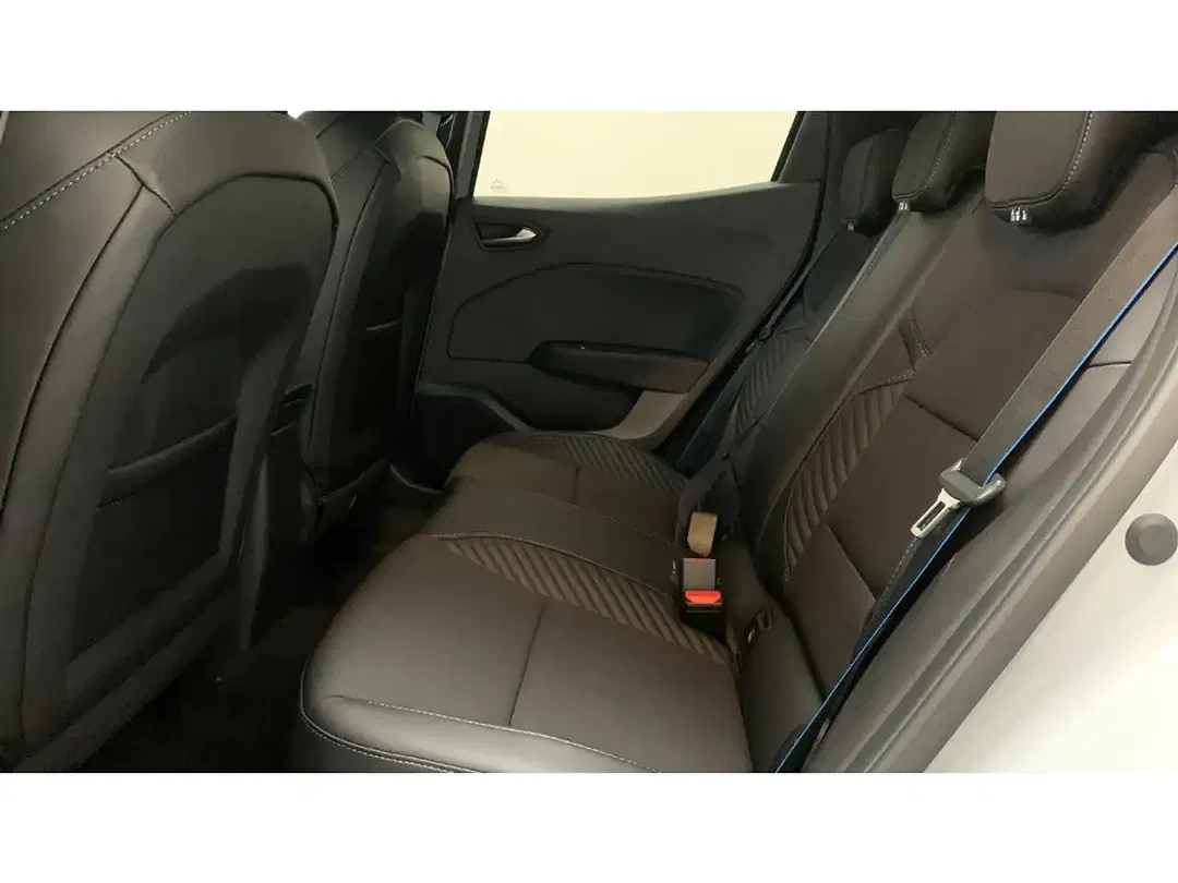 Renault Clio - Thumbnail 11