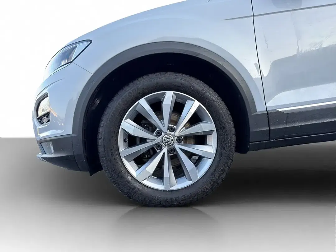 Volkswagen T-Roc - Thumbnail 16
