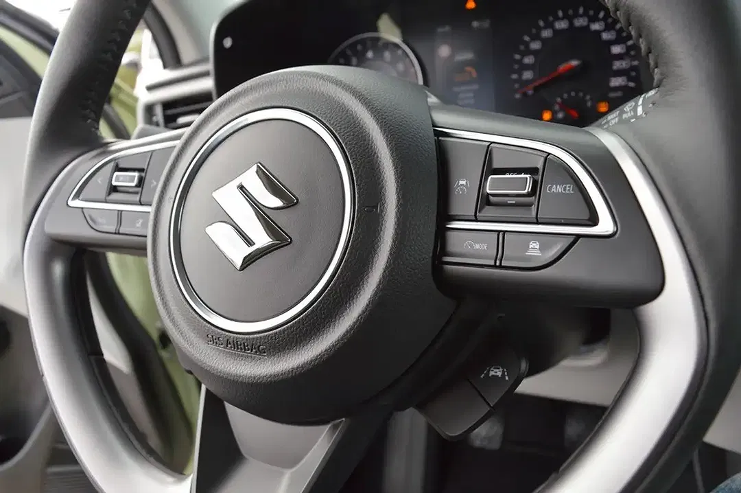 Suzuki Swift - Thumbnail 15