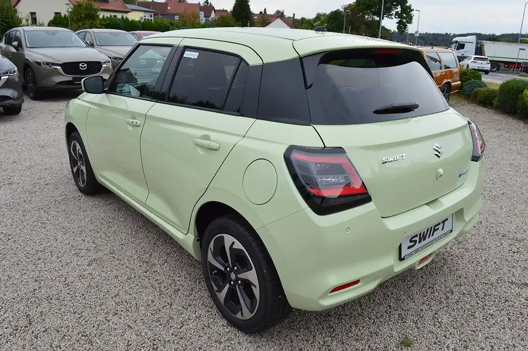 Suzuki Swift - Thumbnail 7