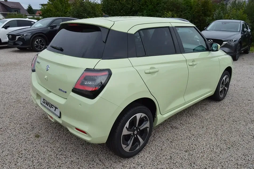 Suzuki Swift - Thumbnail 9