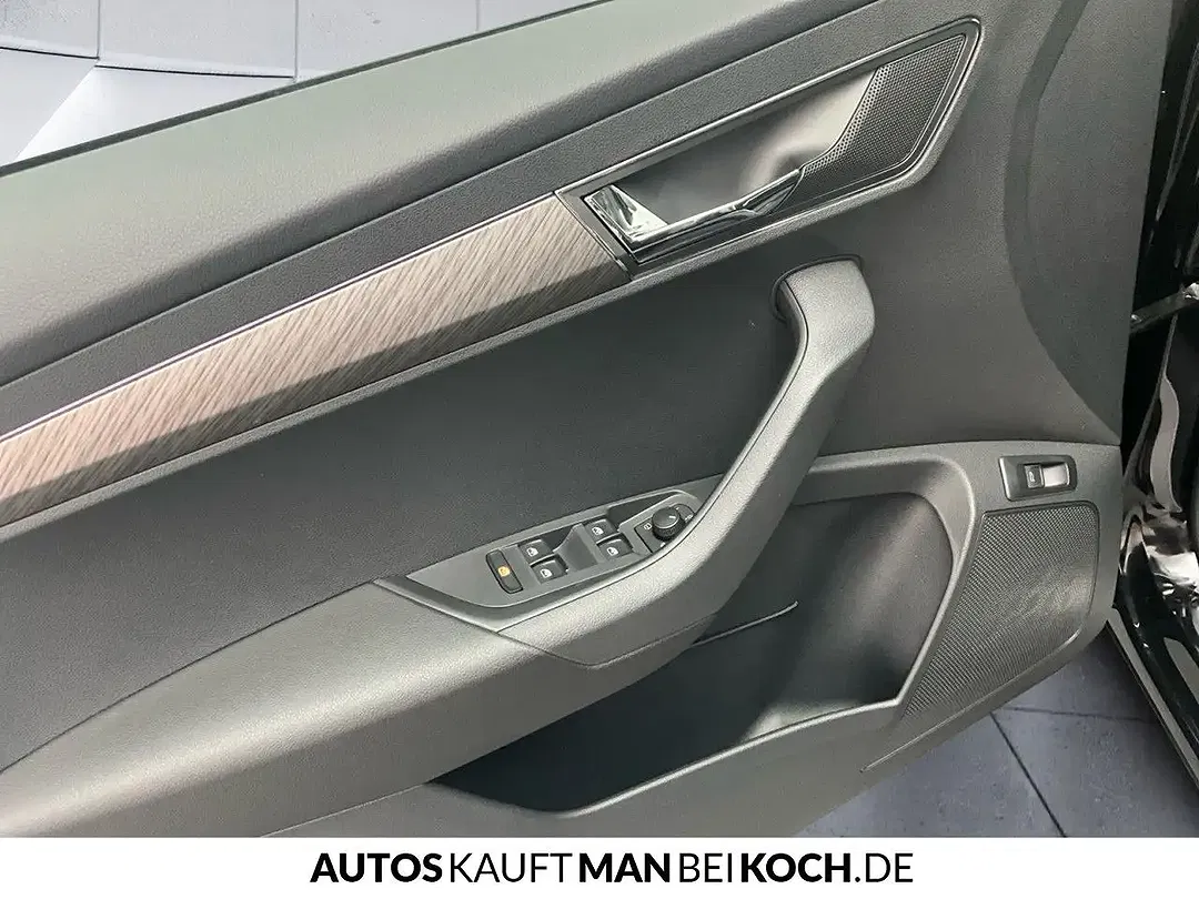 Skoda Karoq - Thumbnail 12