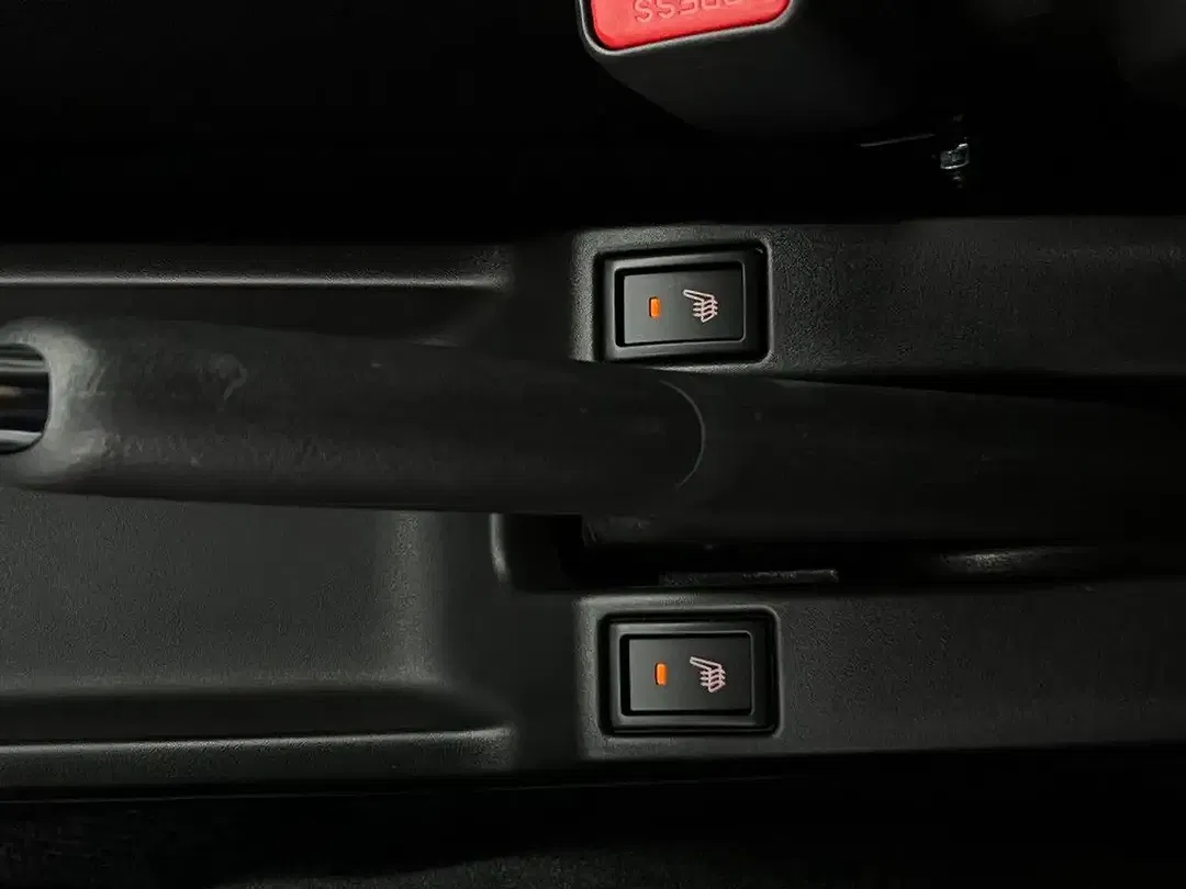 Suzuki Swift - Thumbnail 13