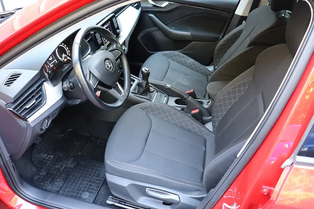 Skoda Scala - Thumbnail 9