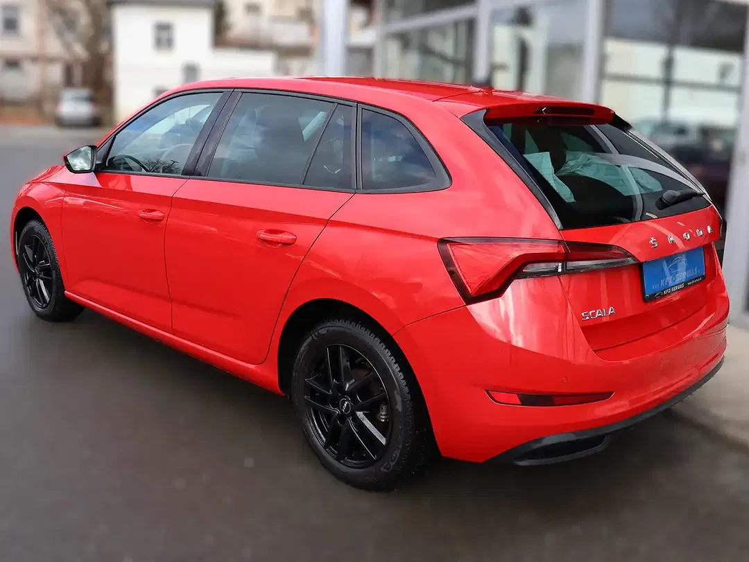 Skoda Scala - Thumbnail 3