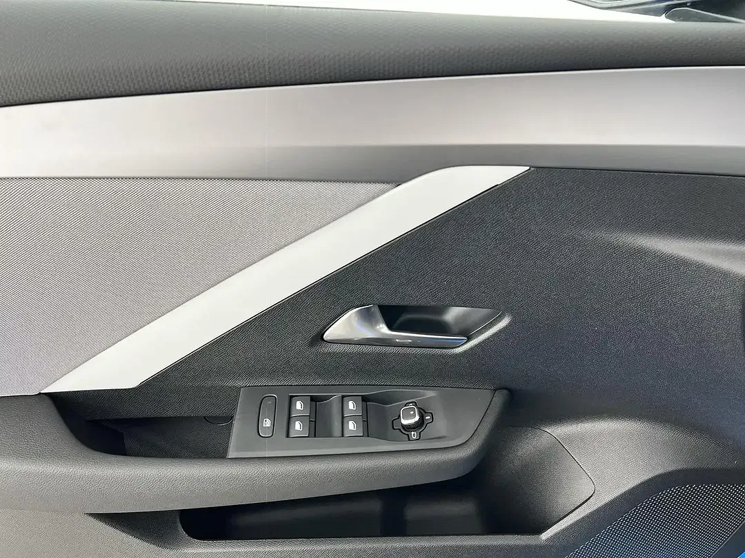 Opel Astra - Thumbnail 11