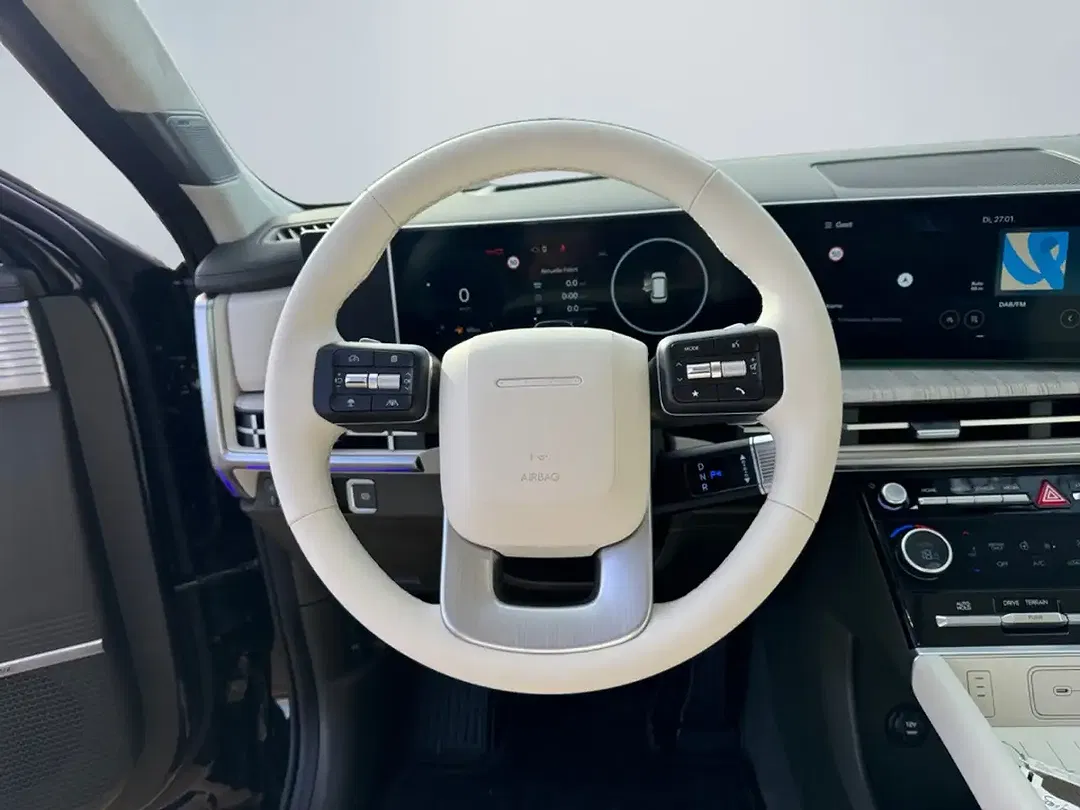 Hyundai SANTA FE - Thumbnail 12
