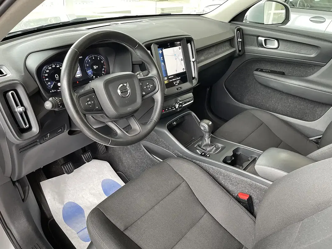 Volvo XC40 - Thumbnail 11