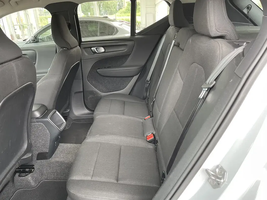 Volvo XC40 - Thumbnail 12