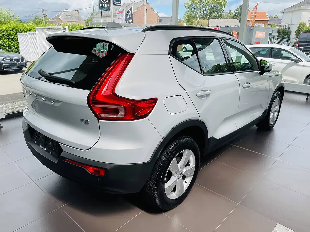 Volvo XC40 - Thumbnail 6