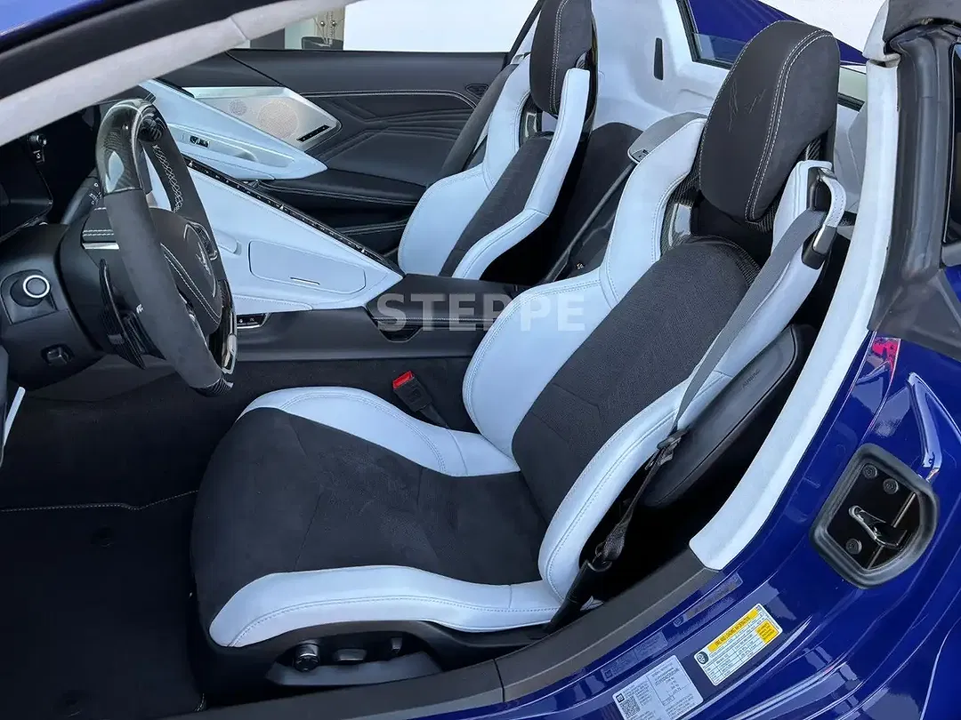 Corvette C8 - Thumbnail 10