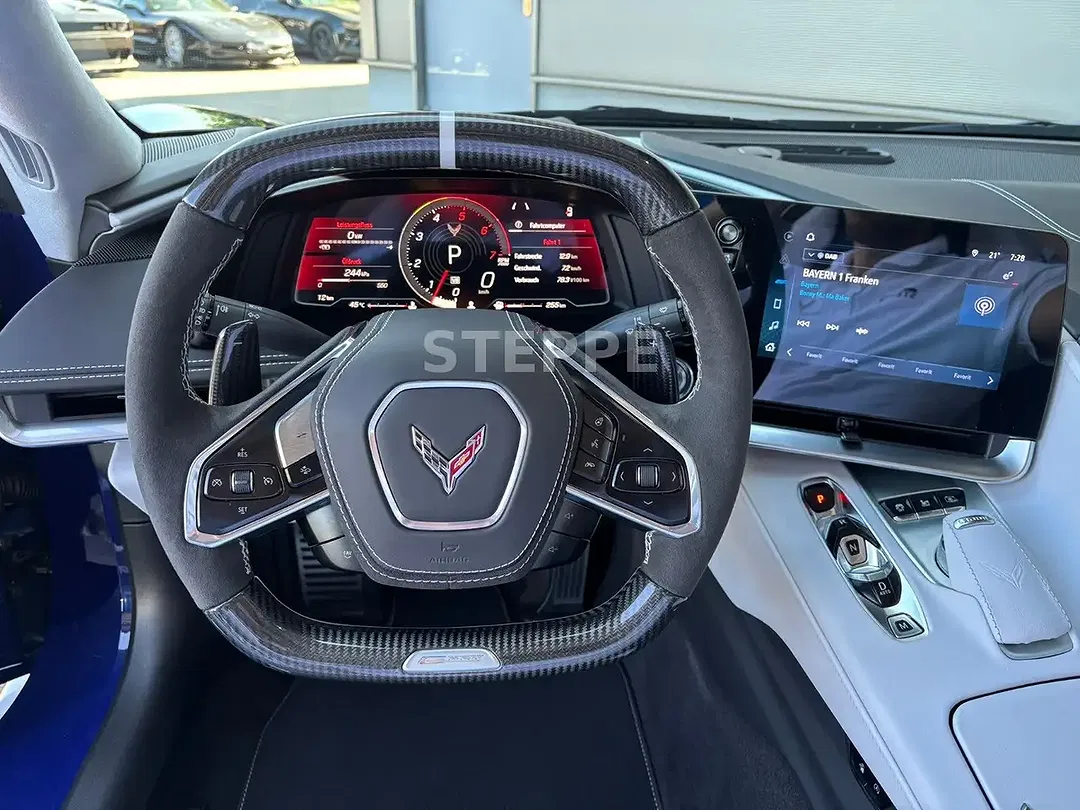 Corvette C8 - Thumbnail 13