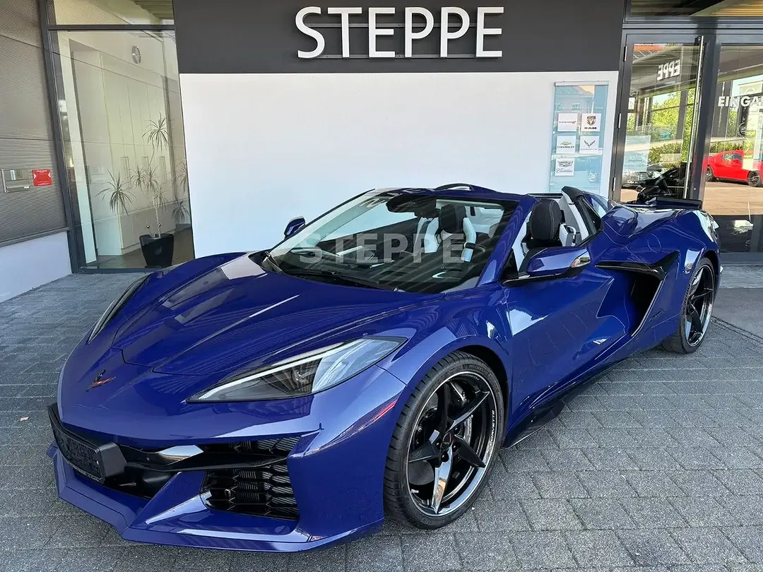 Corvette C8 - Thumbnail 5