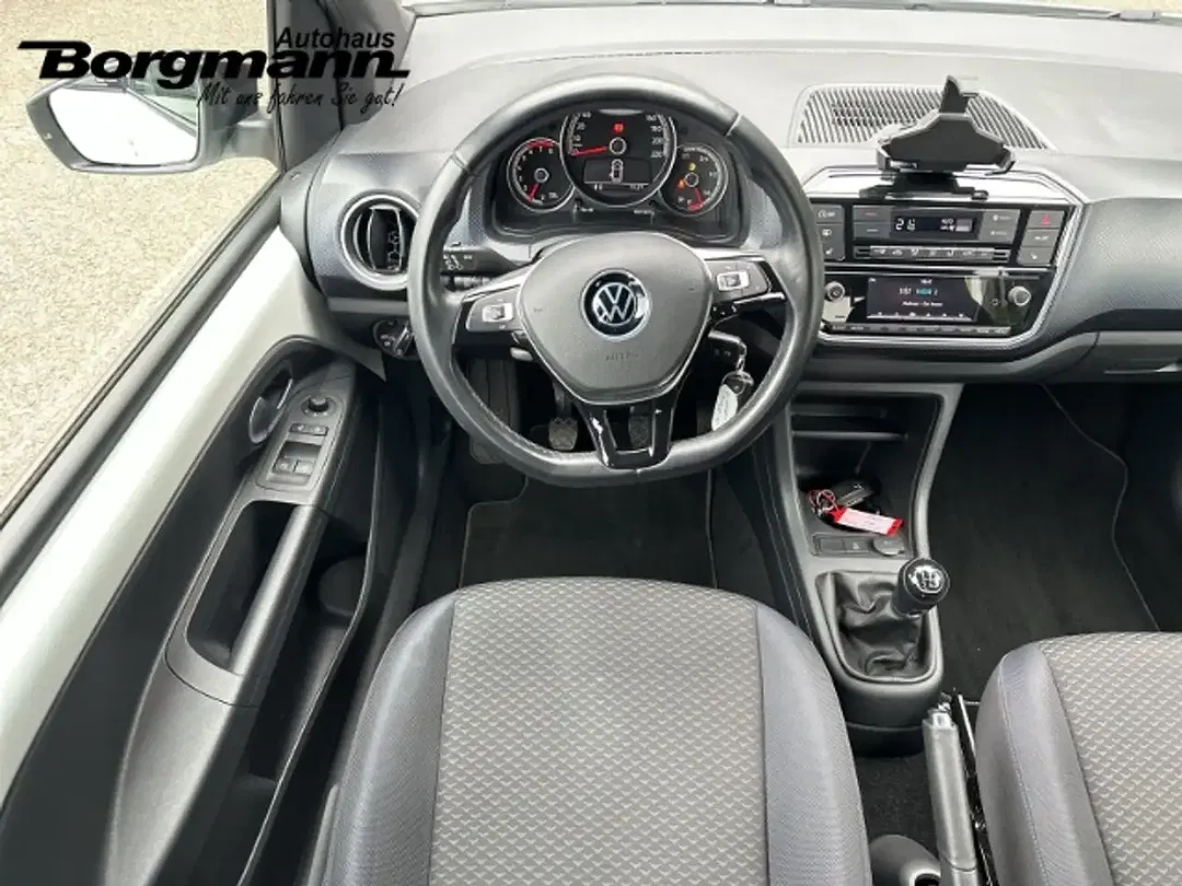 Volkswagen up! - Thumbnail 11
