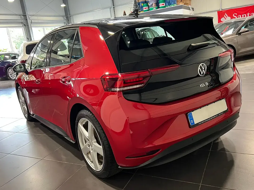 Volkswagen ID.3 - Thumbnail 2