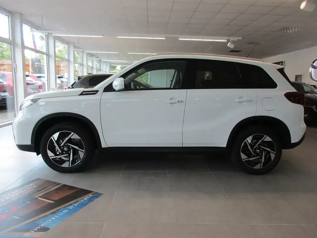 Suzuki Vitara - Thumbnail 4