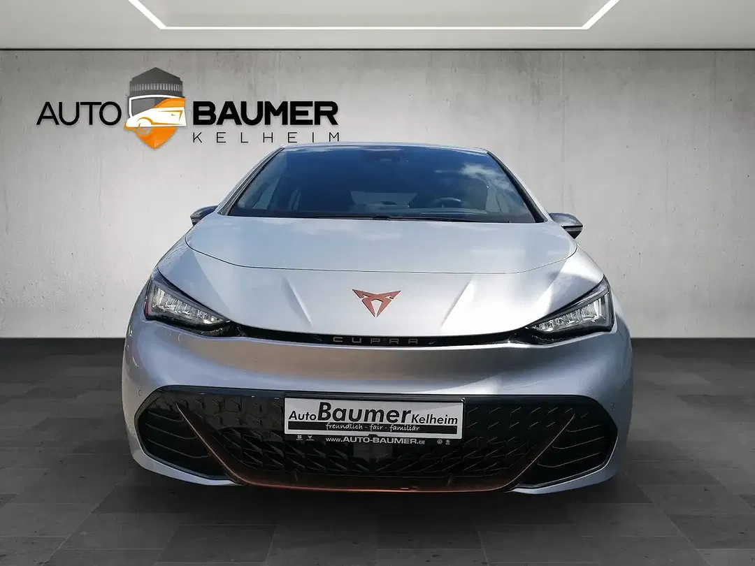 CUPRA Born - Thumbnail 2