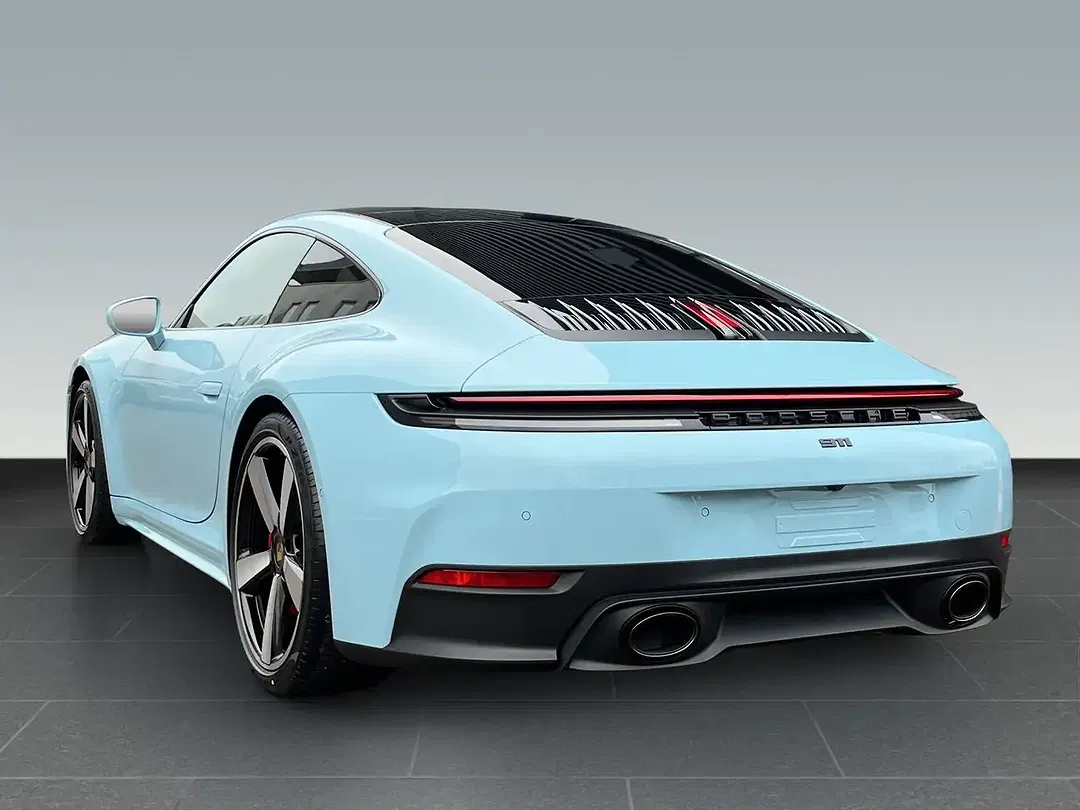 Porsche 992 - Thumbnail 3