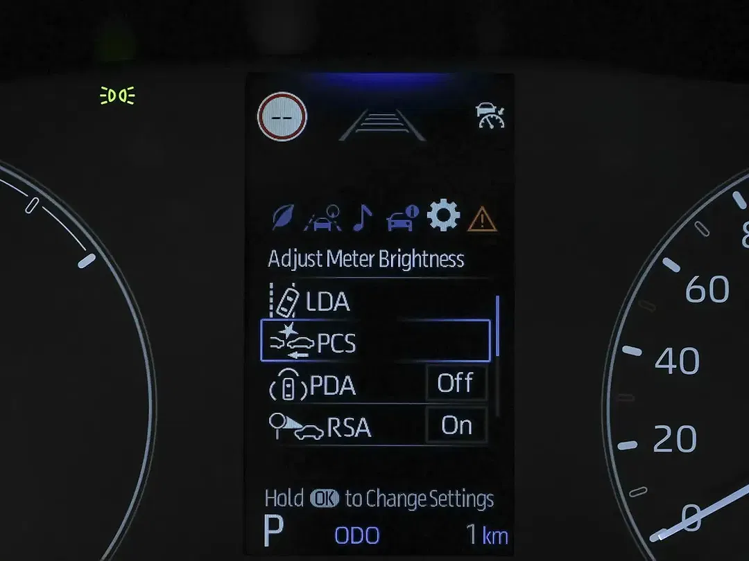 Toyota Yaris - Thumbnail 15