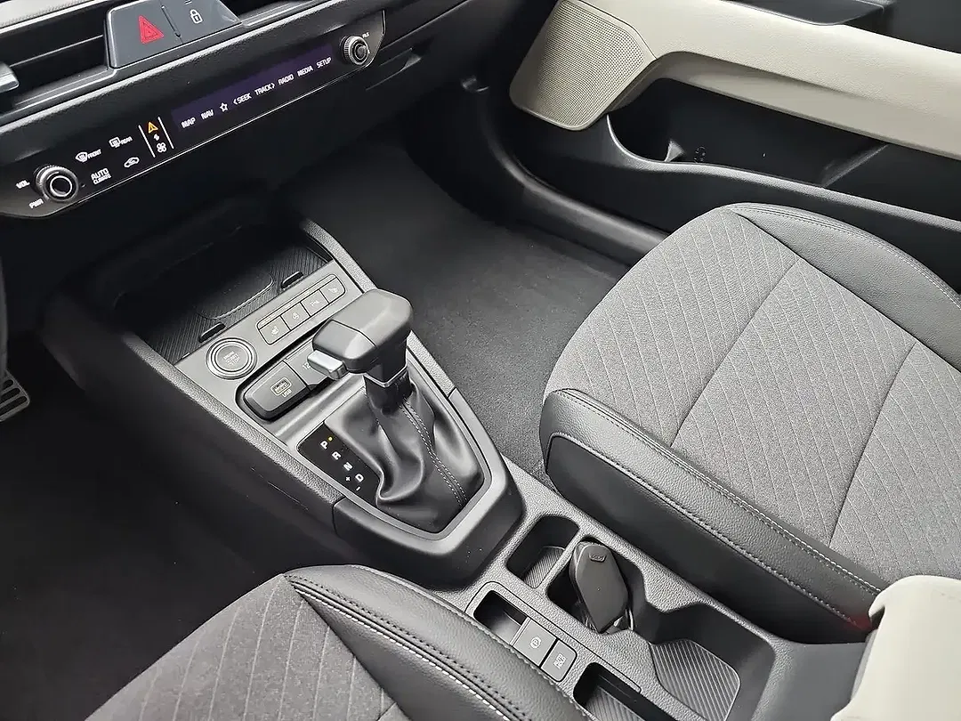 Kia Stonic - Thumbnail 12