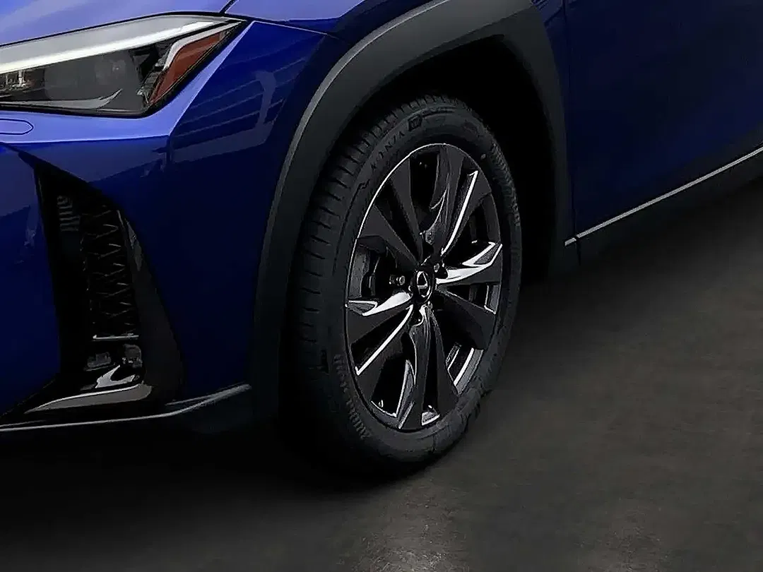 Lexus UX 300h - Thumbnail 13
