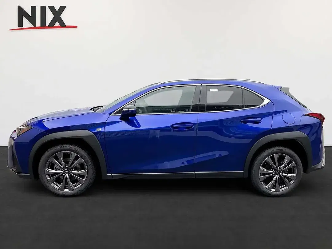 Lexus UX 300h - Thumbnail 3