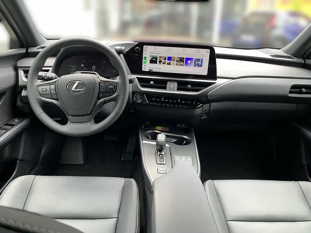 Lexus UX 300h - Thumbnail 8