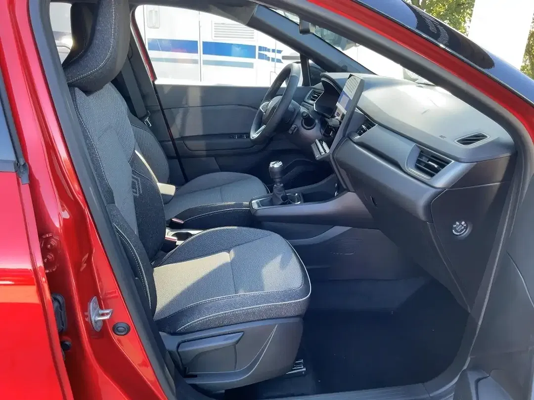 Renault Captur - Thumbnail 11