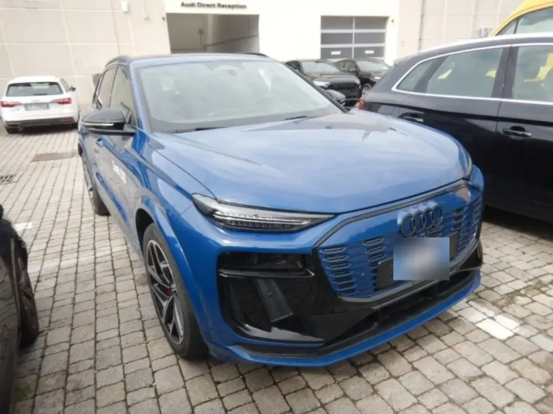 Audi SQ6 e-tron - Thumbnail 4
