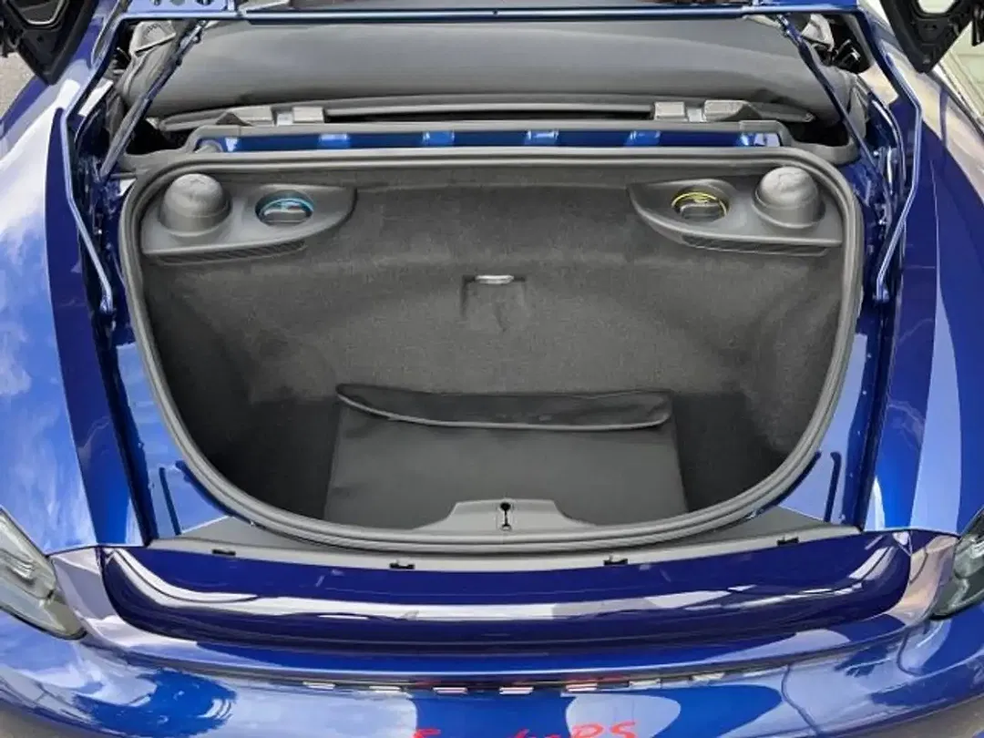 Porsche 718 Spyder - Thumbnail 10