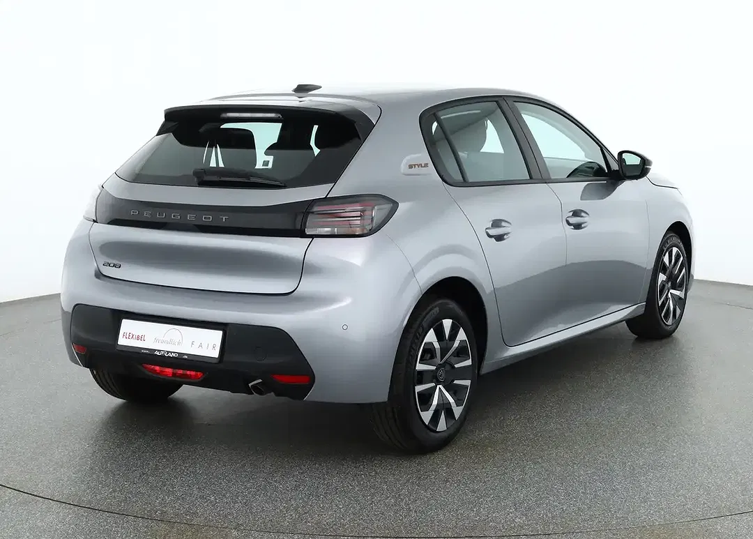 Peugeot 208 - Thumbnail 4