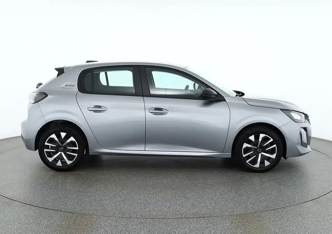 Peugeot 208 - Thumbnail 5