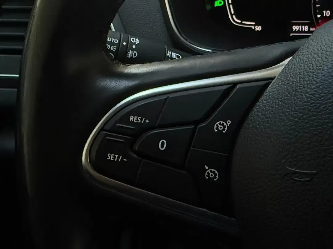 Renault Megane - Thumbnail 14