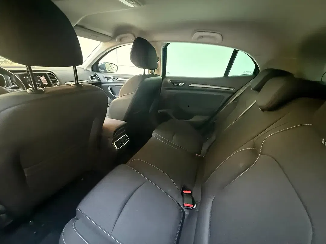 Renault Megane - Thumbnail 7