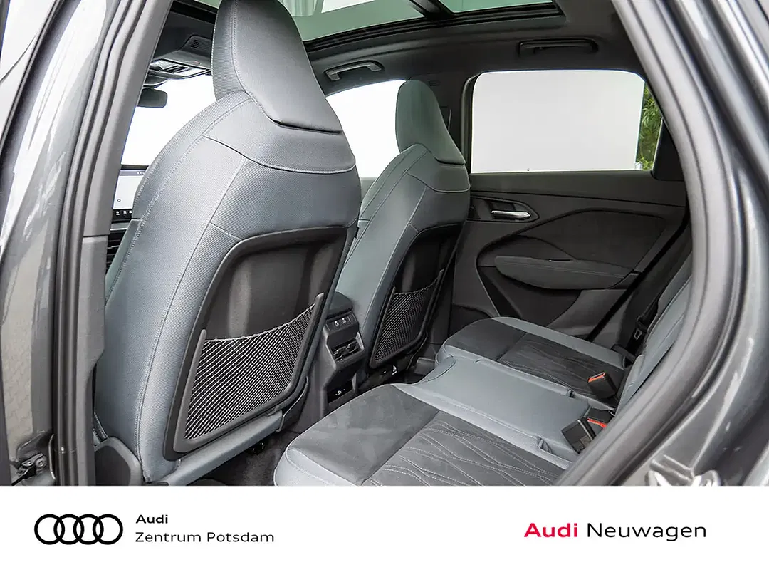 Audi Q3 - Thumbnail 4
