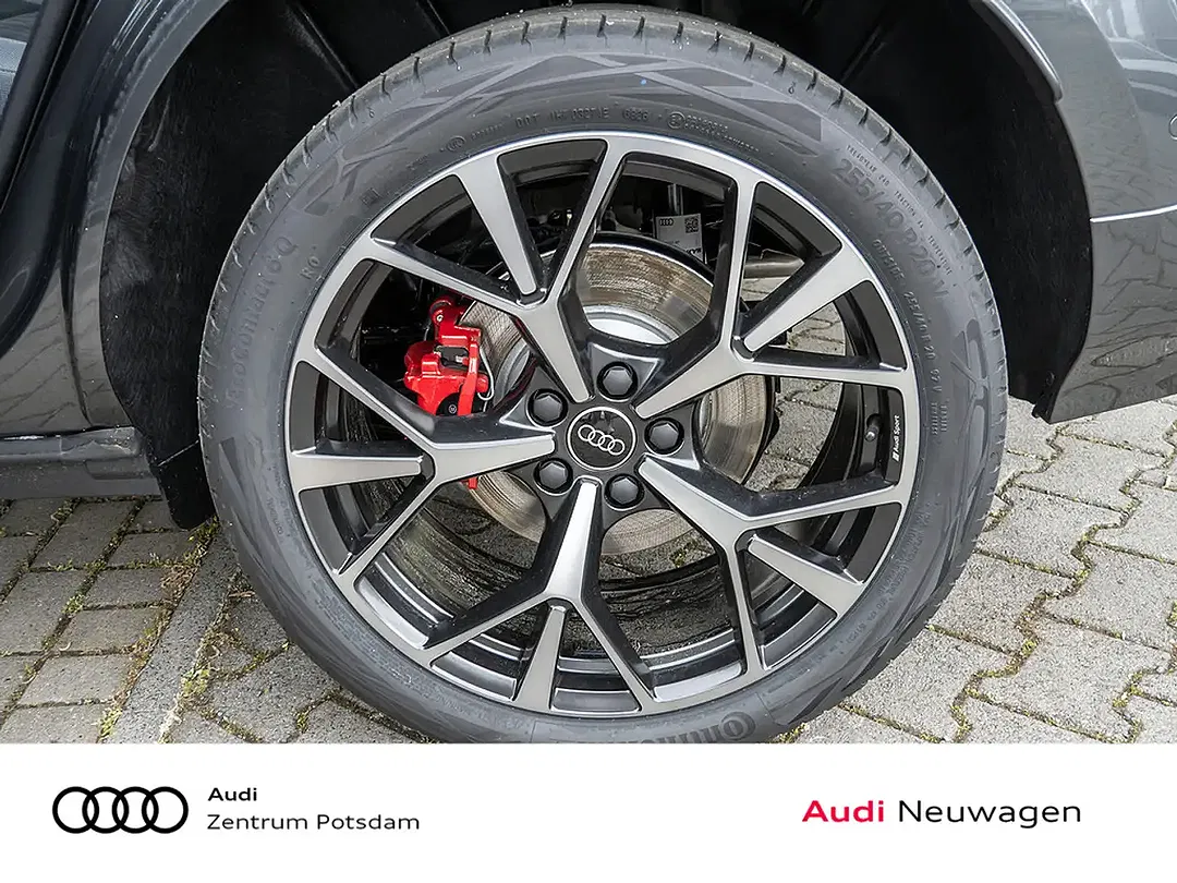 Audi Q3 - Thumbnail 6