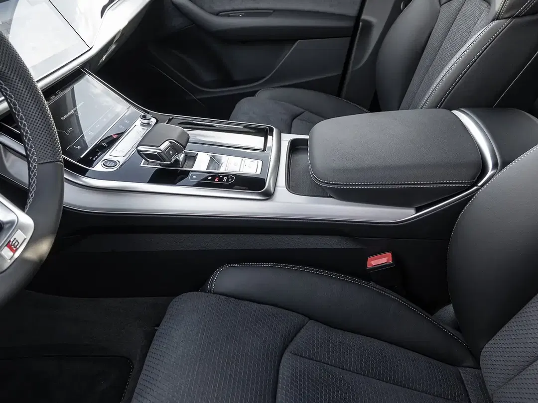 Audi Q7 - Thumbnail 13