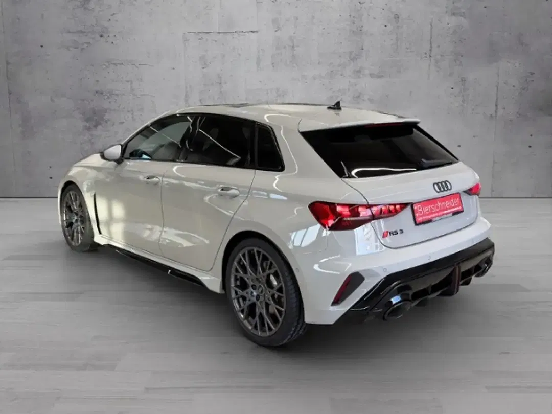 Audi RS3 - Thumbnail 5