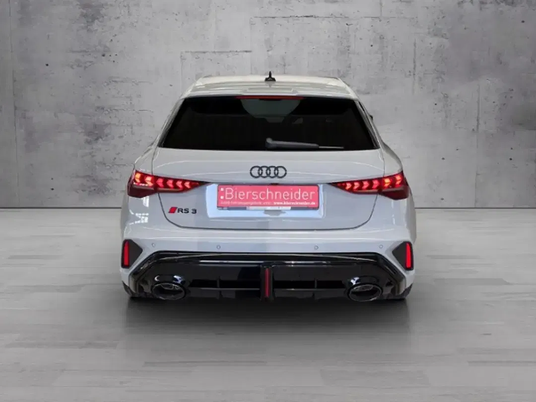 Audi RS3 - Thumbnail 6