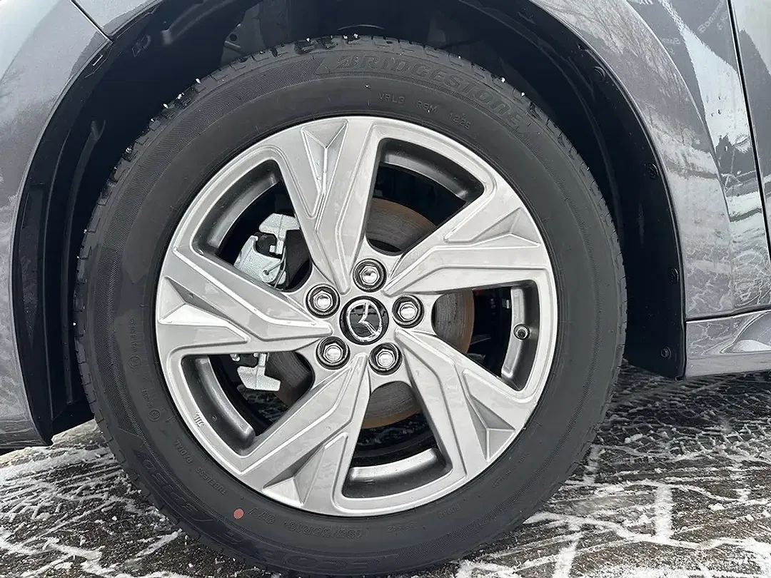 Mazda 2 - Thumbnail 10