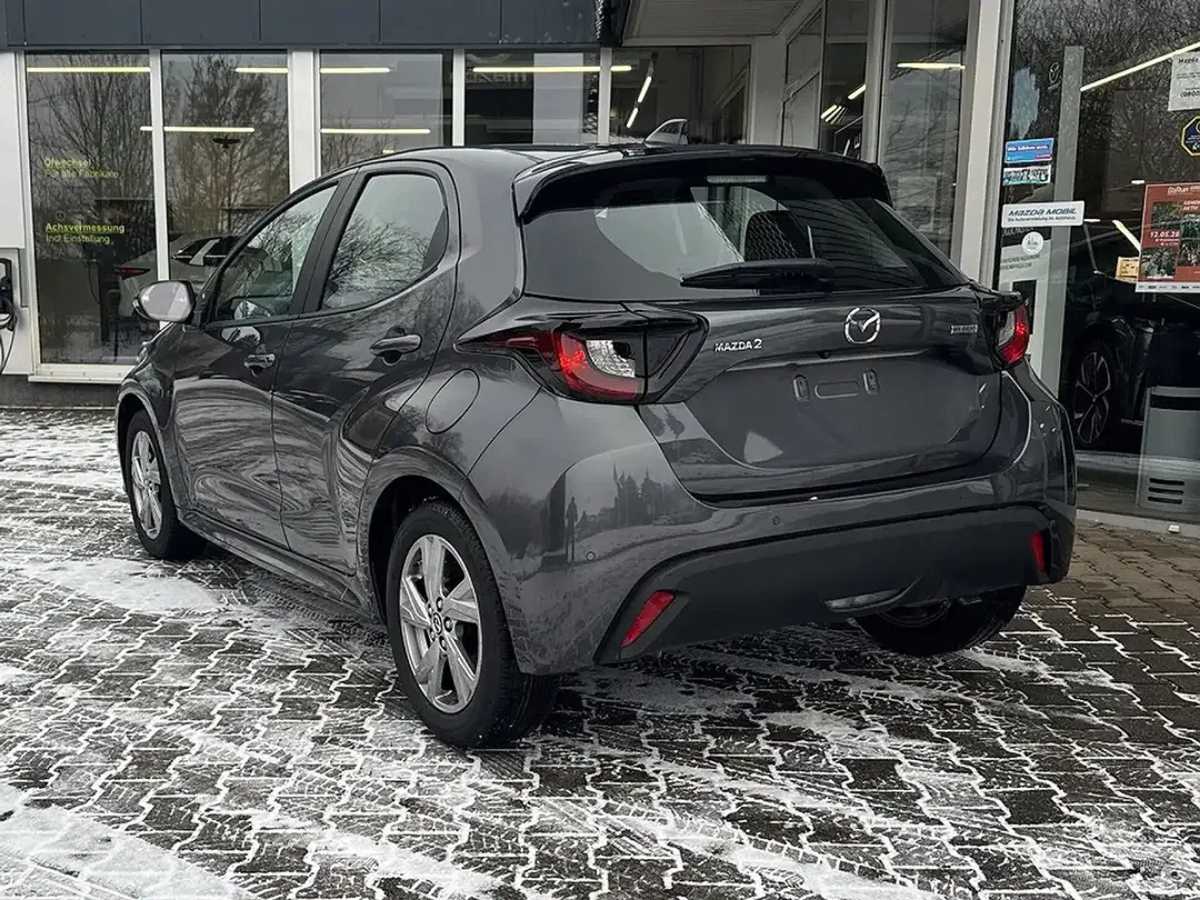 Mazda 2 - Thumbnail 3