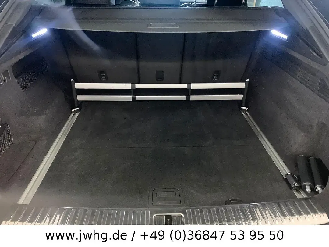 Audi SQ8 - Thumbnail 6