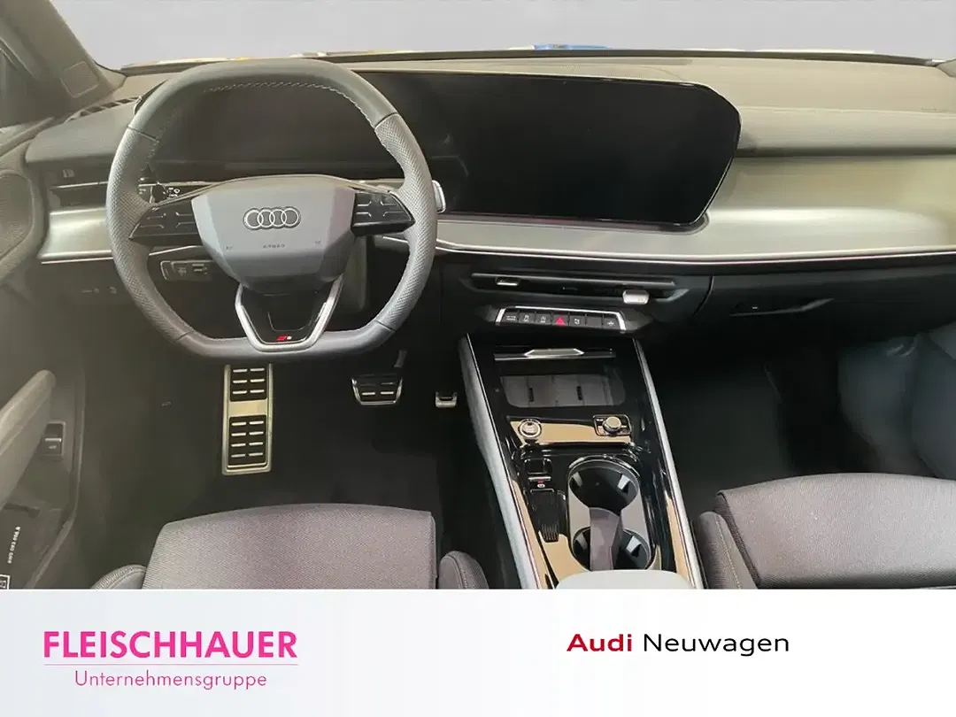 Audi Q3 - Thumbnail 10