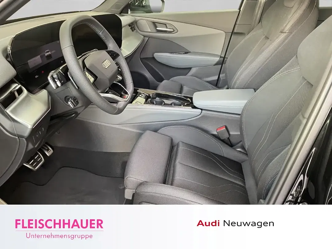 Audi Q3 - Thumbnail 11