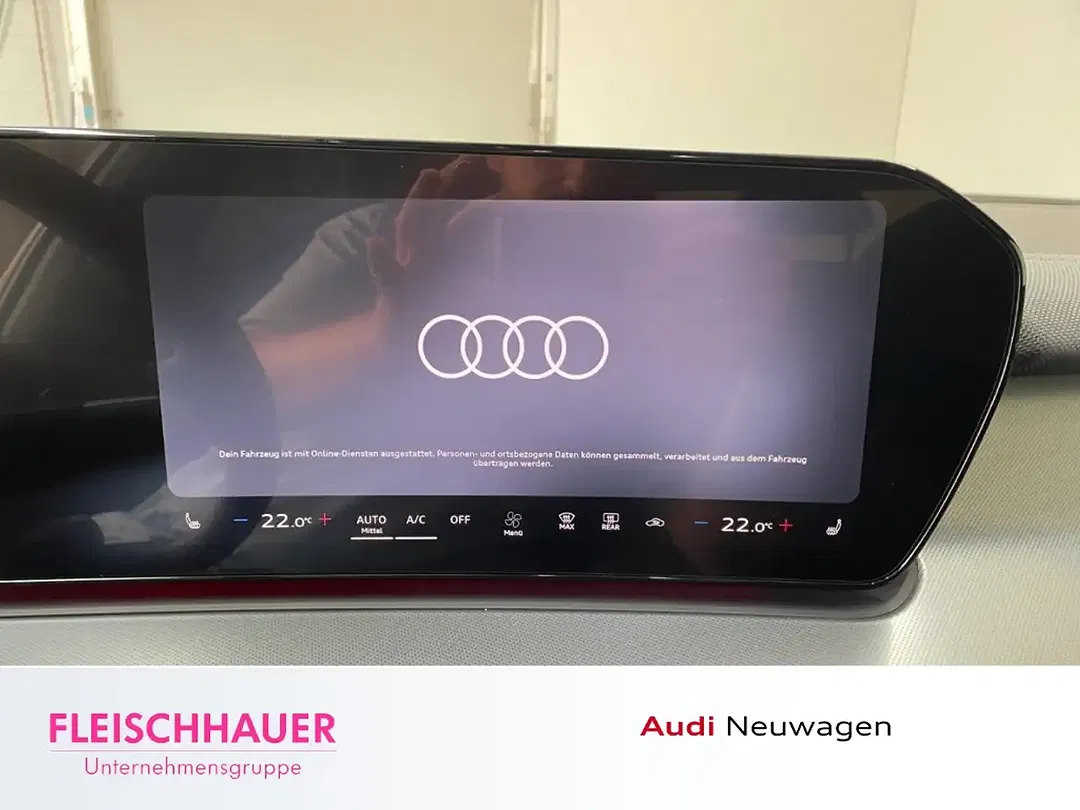 Audi Q3 - Thumbnail 13