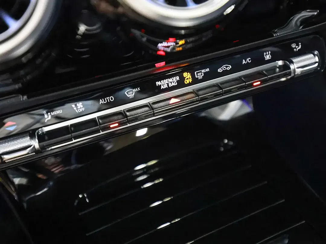 Mercedes-Benz A 220 - Thumbnail 14